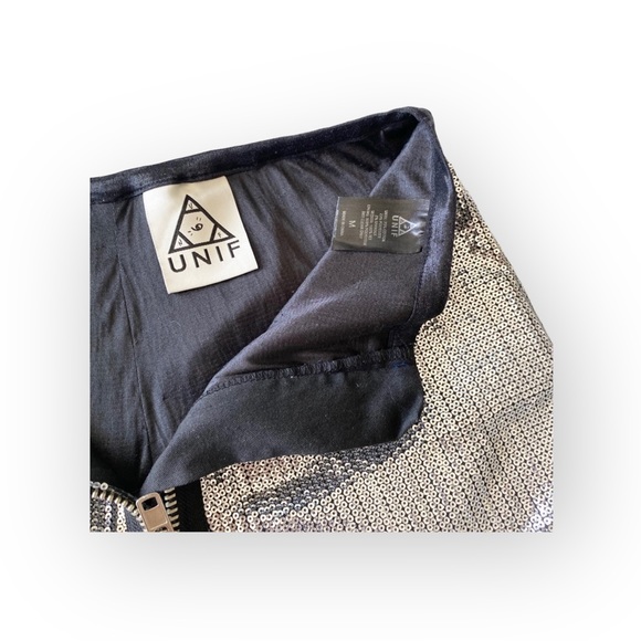 UNIF x Nasty Gal ☻ Sequin Short Hot Shorts ☻ Exposed Front Zipper ☻︎ Silver ☻︎ M - Picture 10 of 17